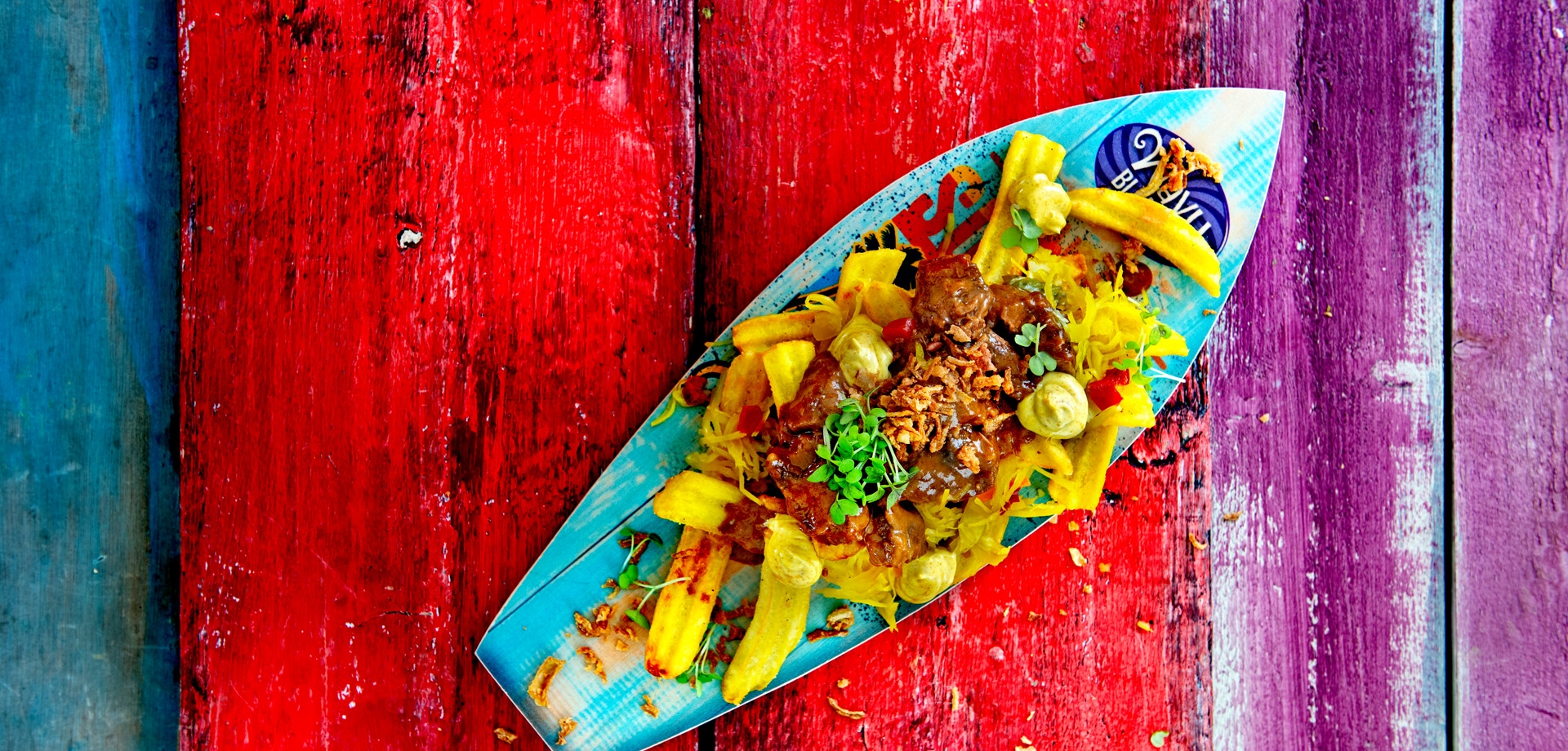 header_wavy_tahiti_teahupoo.jpg