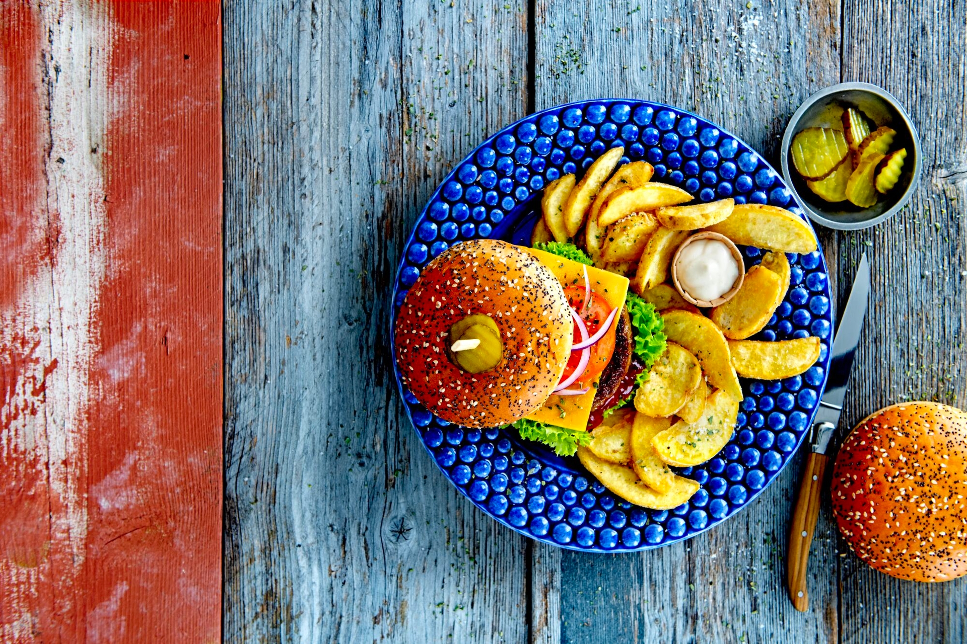 cheeseburger-met-wedges-aioli.jpg