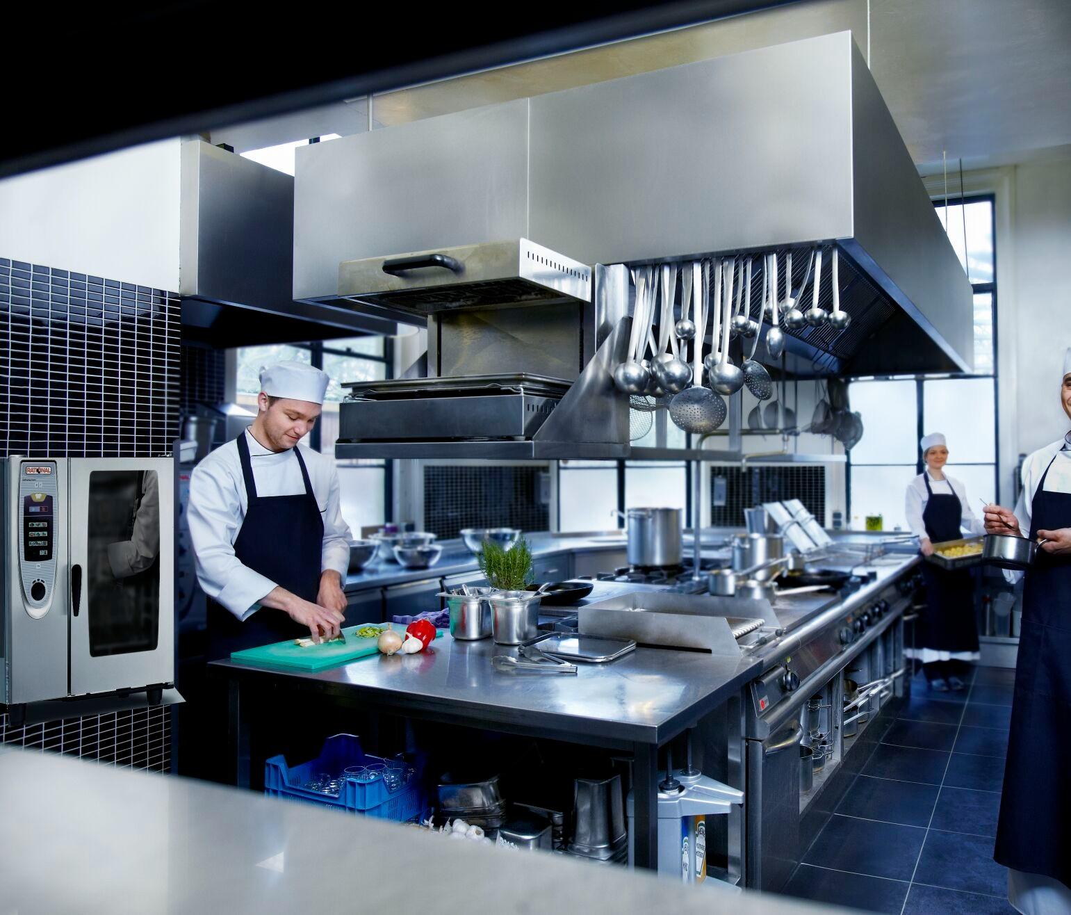Aviko kitchen staff