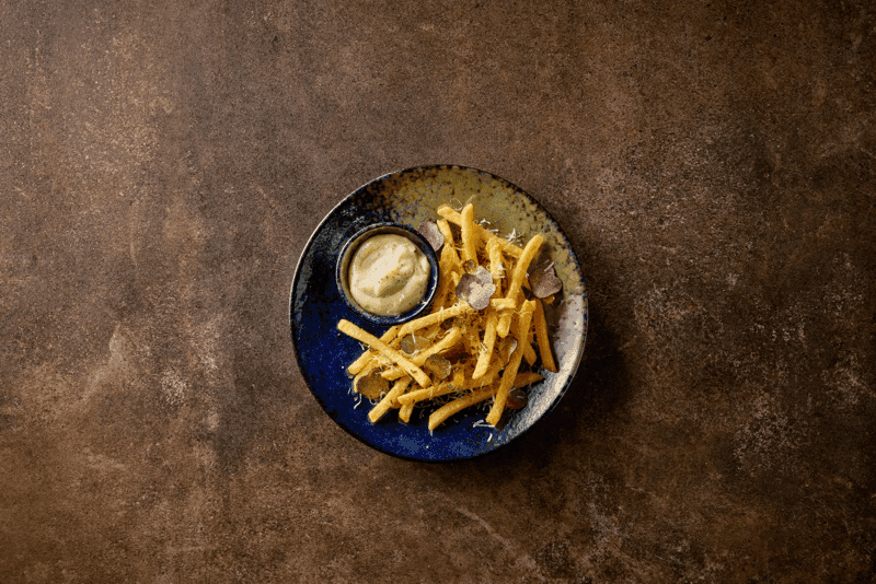 Aviko-Master Crunch_Truffle loaded fries + Master Crunch skin-off_2.tif